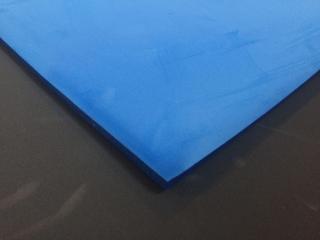 PE polietilén EVA hab tábla, kék, szerszámfiók betéthez 2000x1000x10mm öntapadós